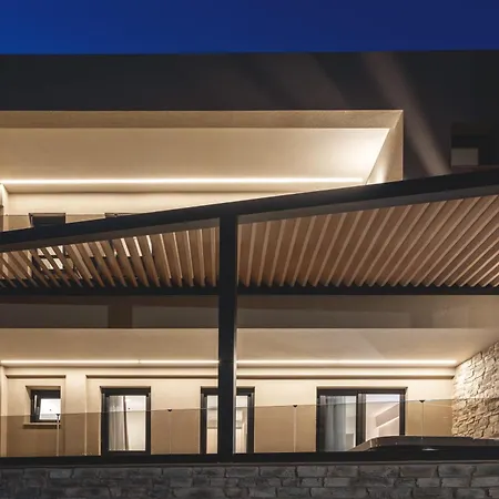 Aigiali Essence Nyaraló Arhángelosz