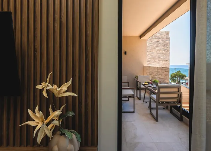 Aigiali Essence بيت للعطل