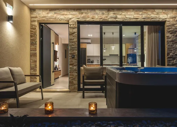 Aigiali Essence أرخانجلوس