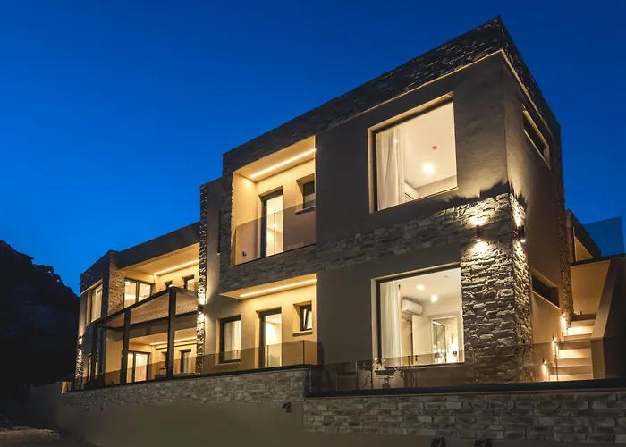 Aigiali Essence أرخانجلوس